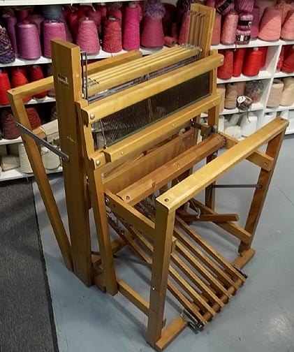 weaving loom finishing